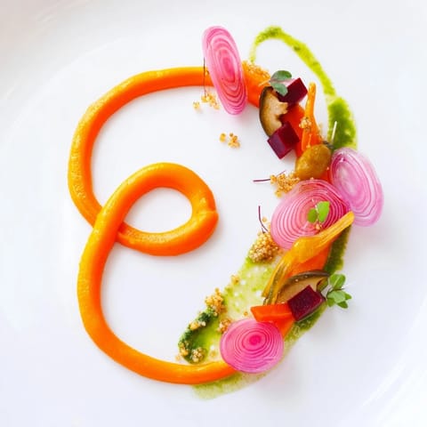 Imagine a stunning The Infinity Loop Flow, showcasing roasted beets, crispy quinoa, and flowing sauces on pure white.